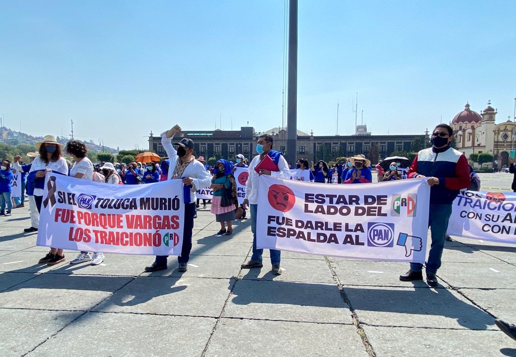 Desbandada PAN Edomex