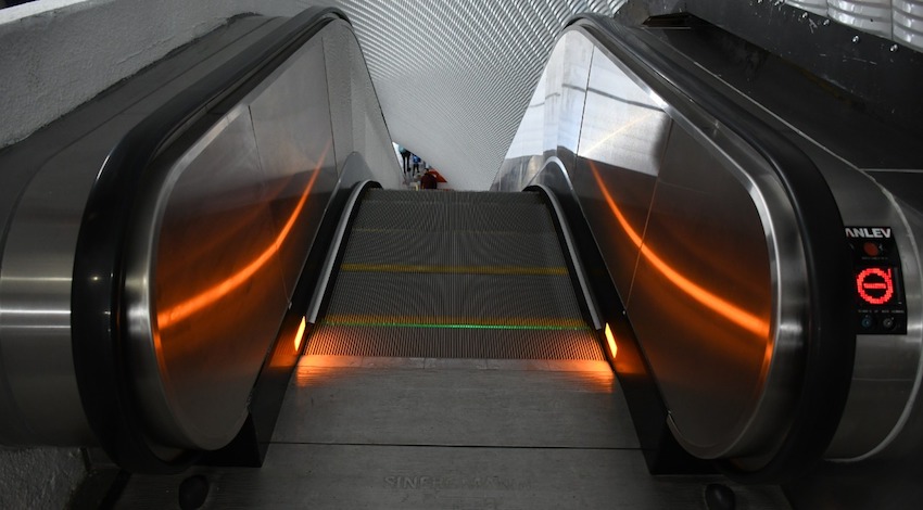 Escaleras Eléctricas Metro Tacubaya CDMX